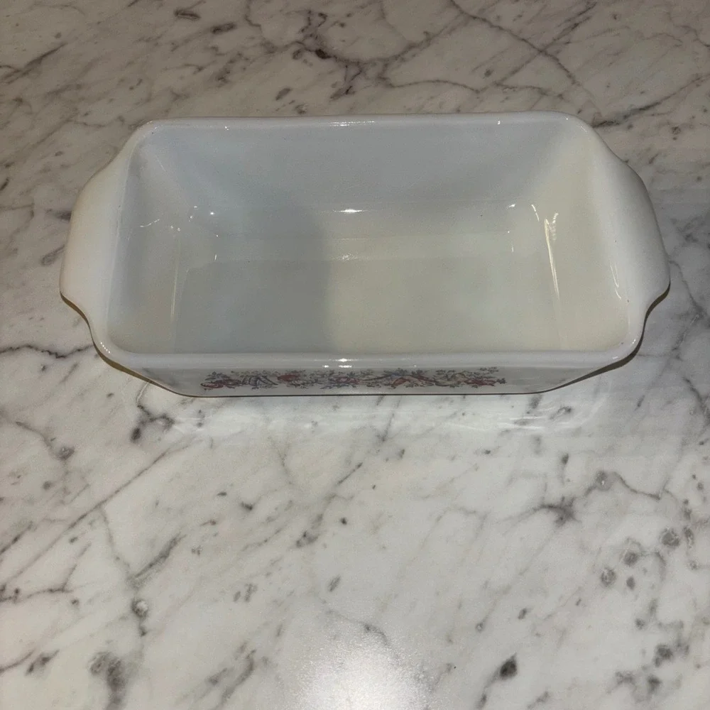 Vintage Corning Ware Garden Harvest‎ Milk Glass Loaf Pan 1.5 Qt Baking Dish USA